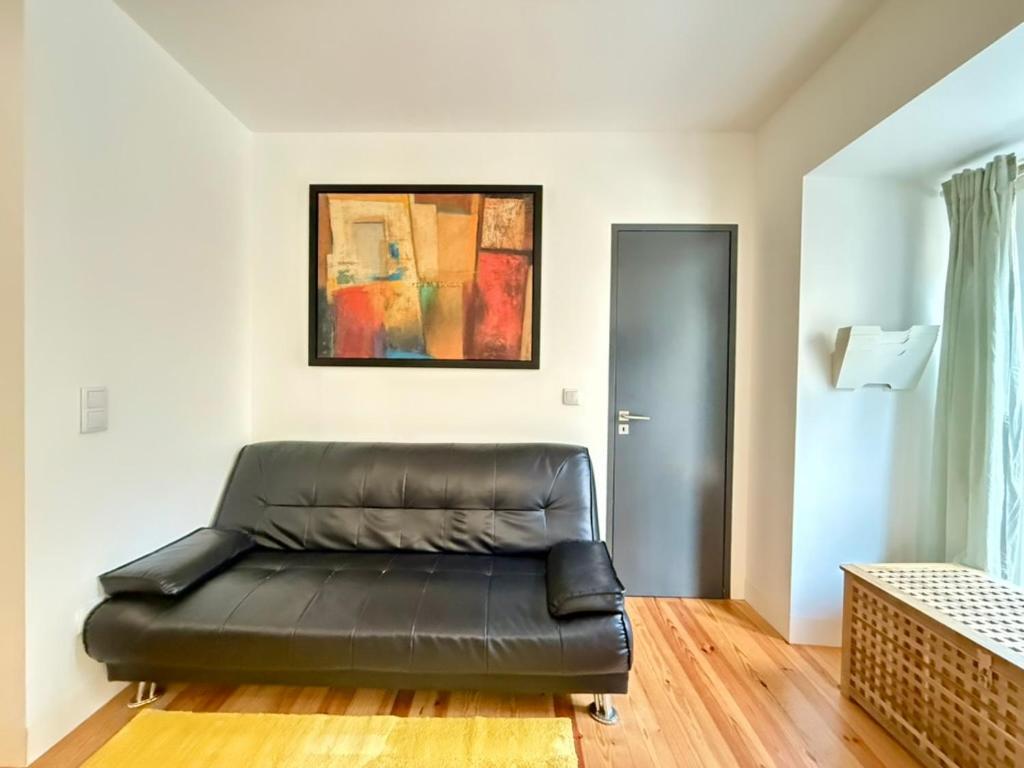 Apartment Em *