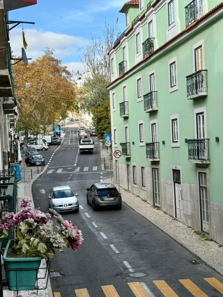 Em Apartment Lisbon