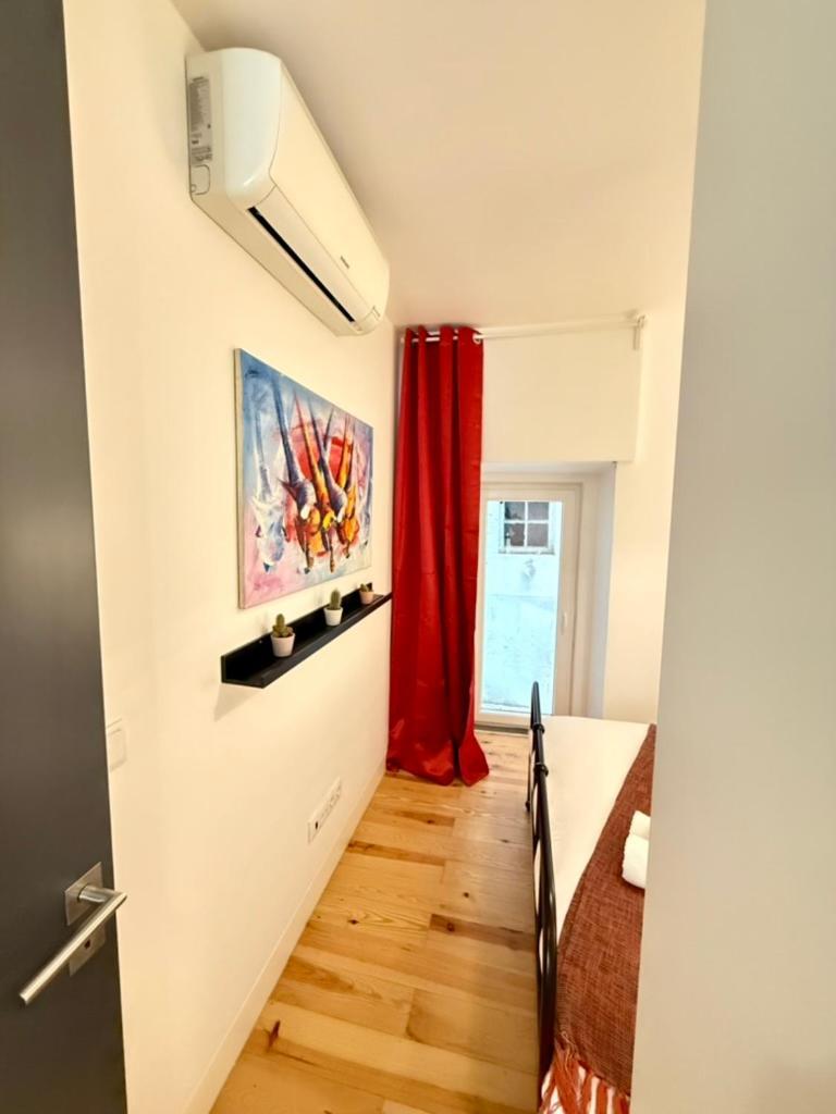 Apartment Em